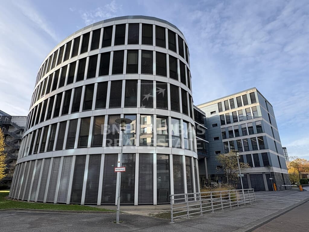 Neuwertiger Bürokomplex am Messekreisel in Köln-Deutz!