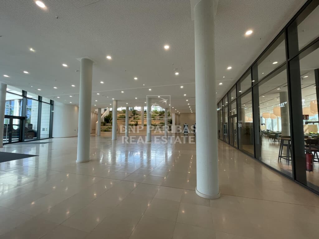 Foyer II