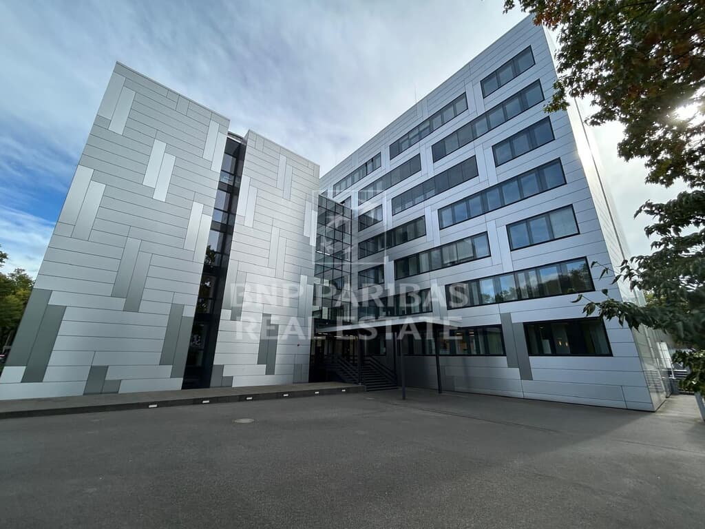 Kernsanierte Büroflächen am Sachsenring