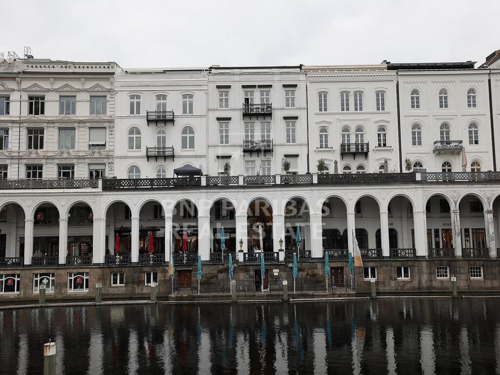 Attraktive Bürofläche mit Blick auf die Binnenalster!