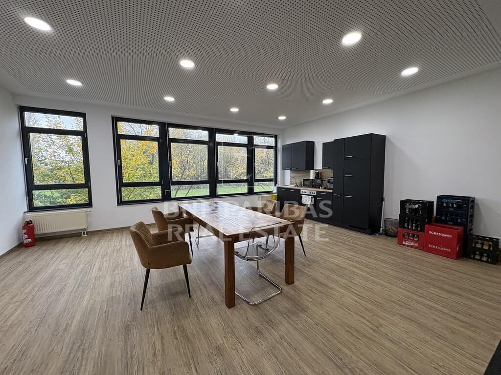 Büroansicht 1.OG mitte