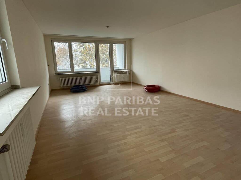 Moderne Gewerbefläche in zentraler Lage