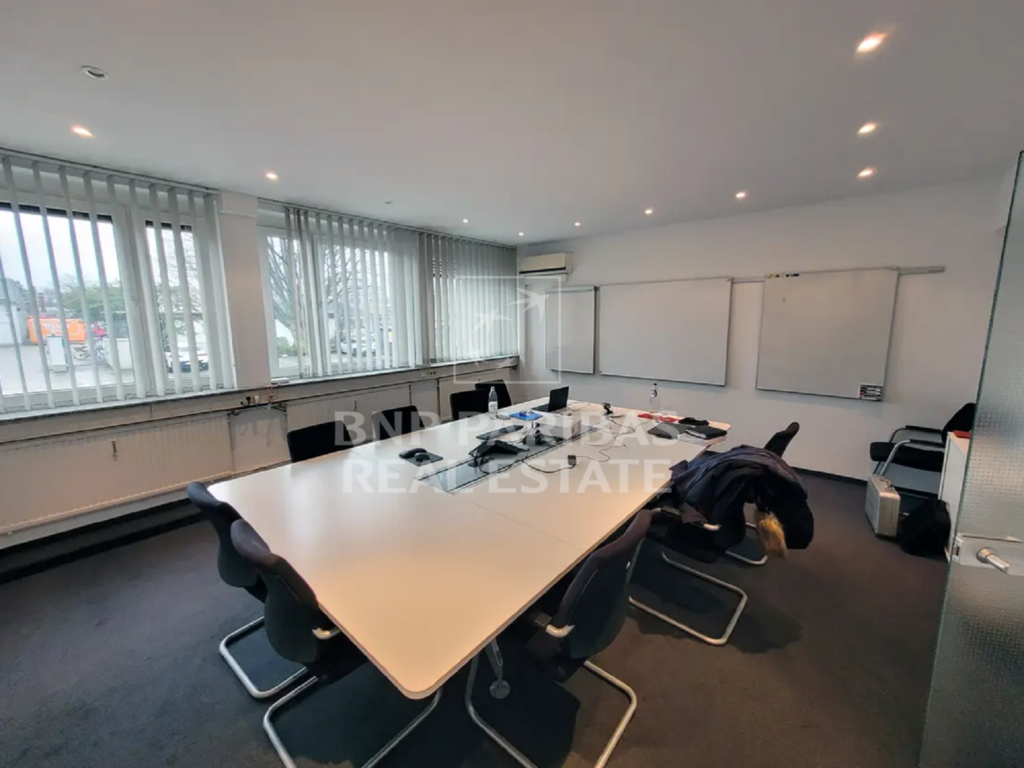 Gepflegte Bürofläche mit effizienter Aufteilung in Lövenich