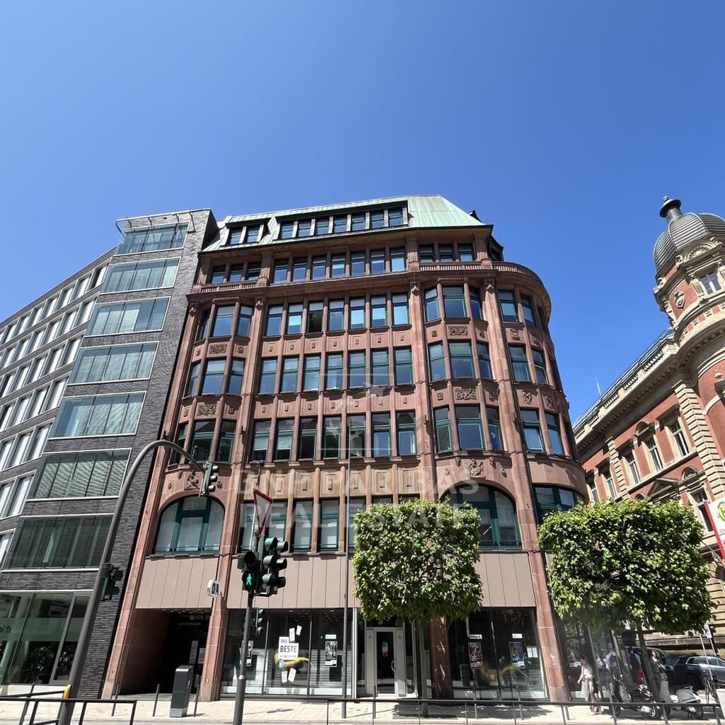 Attraktive Büroflächen im historischen Kontorhaus!