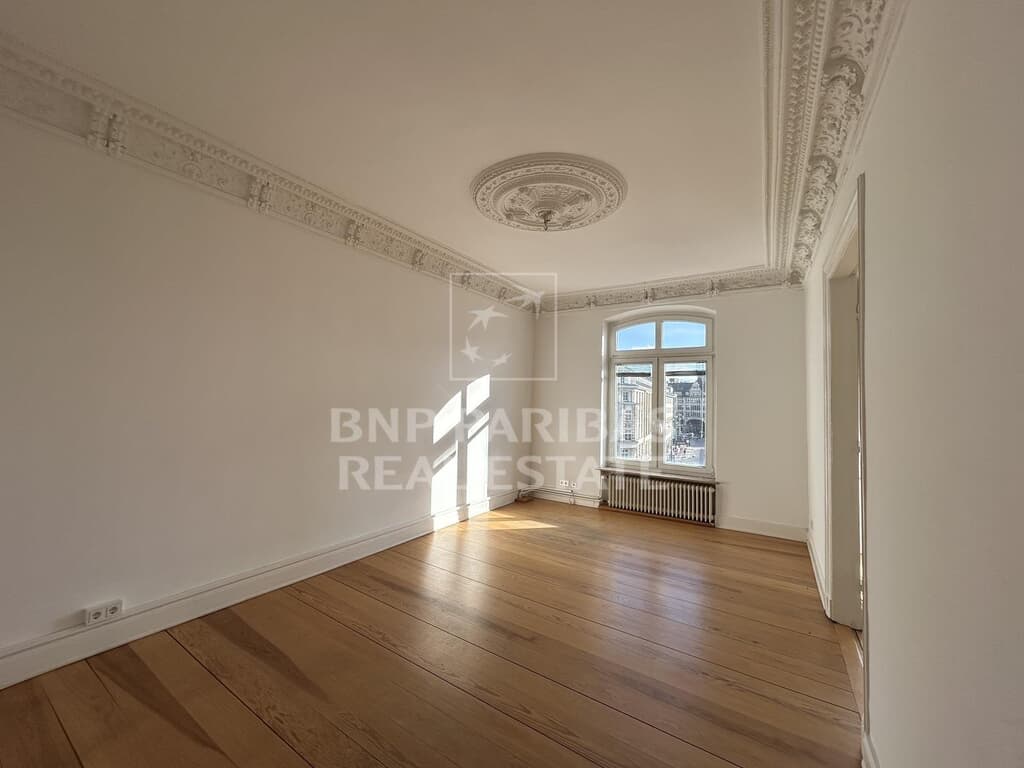 Attraktive Bürofläche mit Blick auf die Binnenalster!