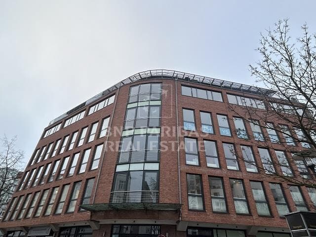 Helle und hochwertige Büroflächen in Bahrenfeld!