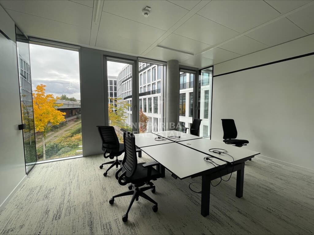 Office 1. OG