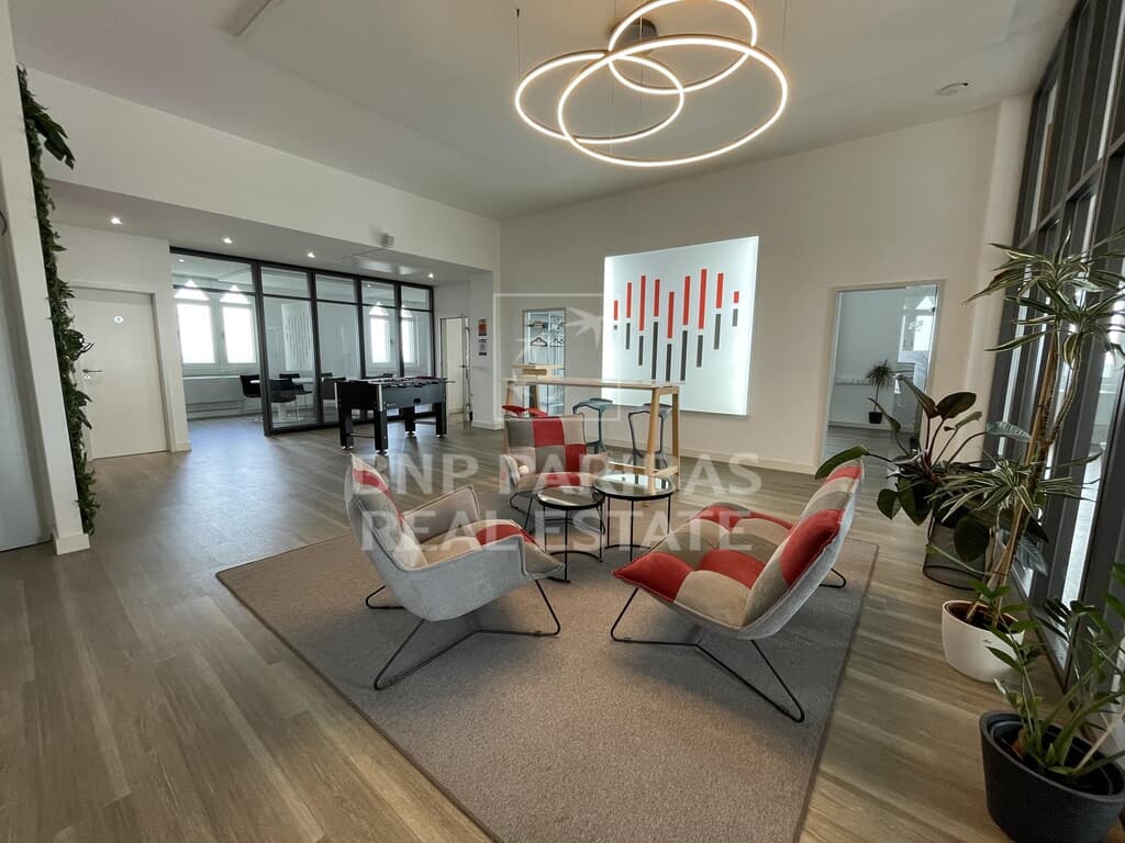 Arbeiten auf Wolke 17: Ihr Dom-Büro in Köln – Premium. Flexibel. Sofort.