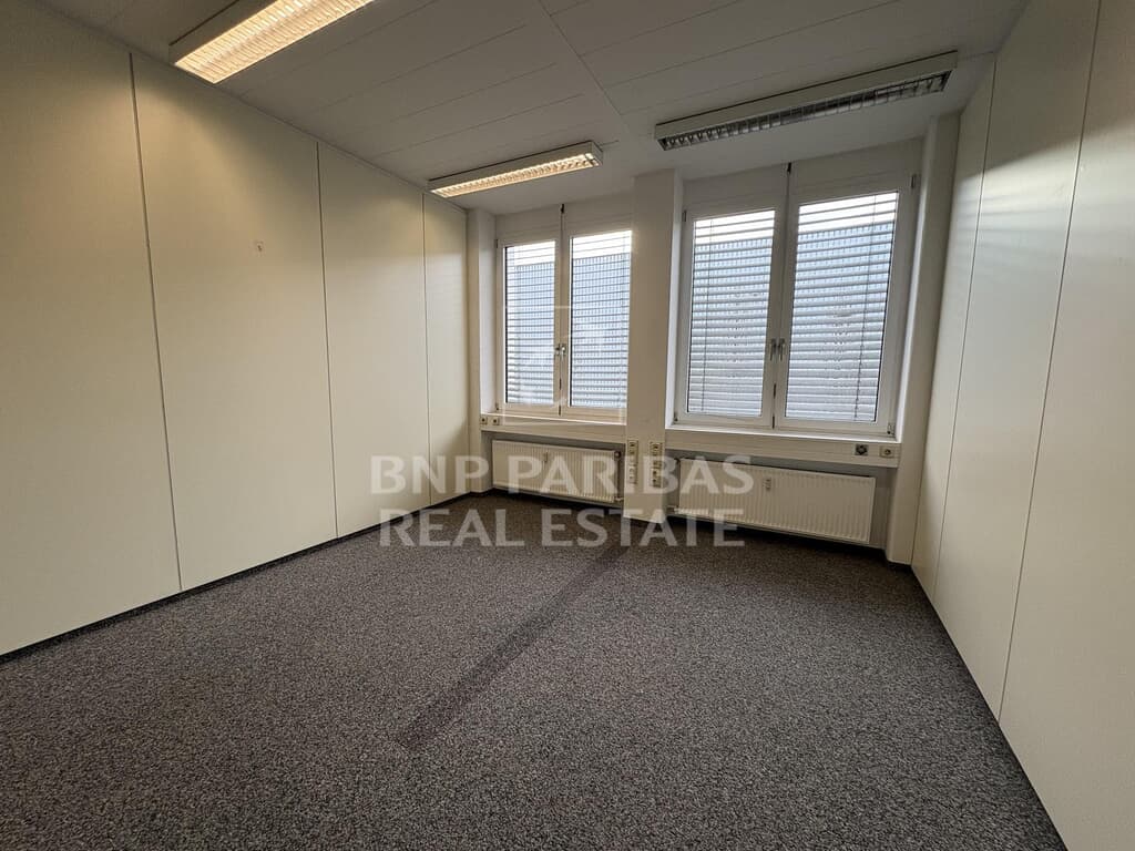 Bürogebäude mit flexiblen Flächen in Köln-Gremberghoven