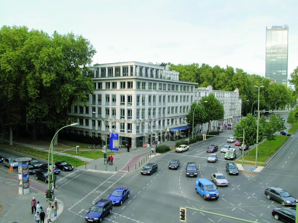 TOP Bürofläche in grüner Lage nahe der Spree!