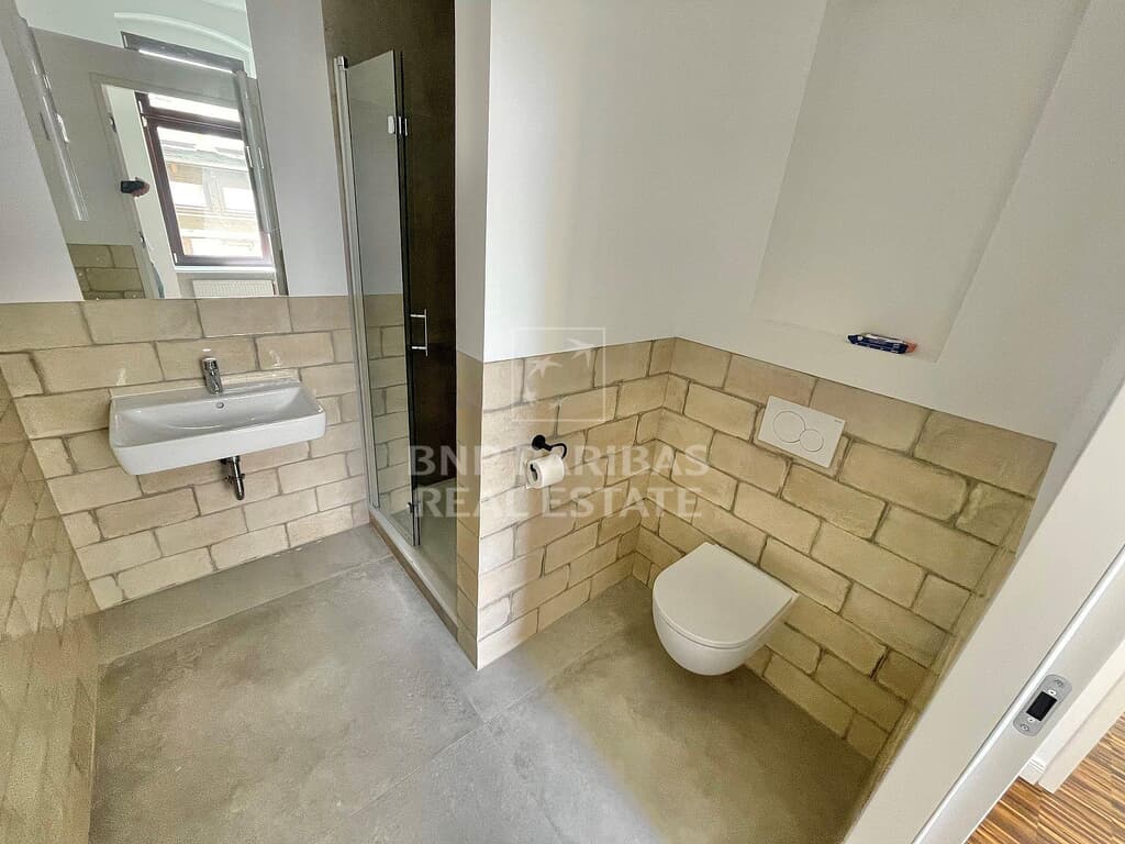 Sanitärbereich mit Dusche