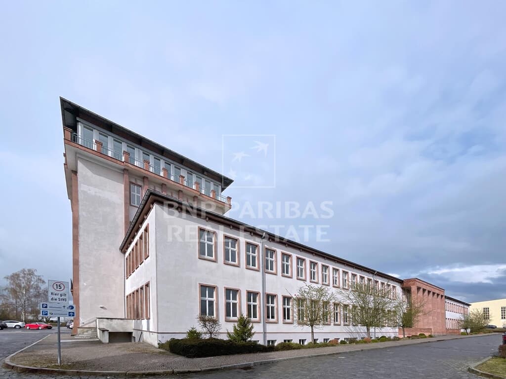 Perfekt angebunden! Flexibel aufteilbare Büroflächen in Schkeuditz