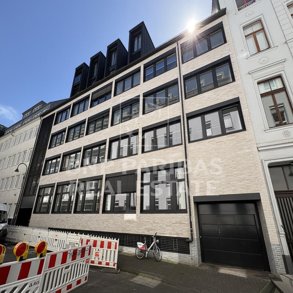 Kurzfristig verfügbare Büroflächen in direkter Domlage!