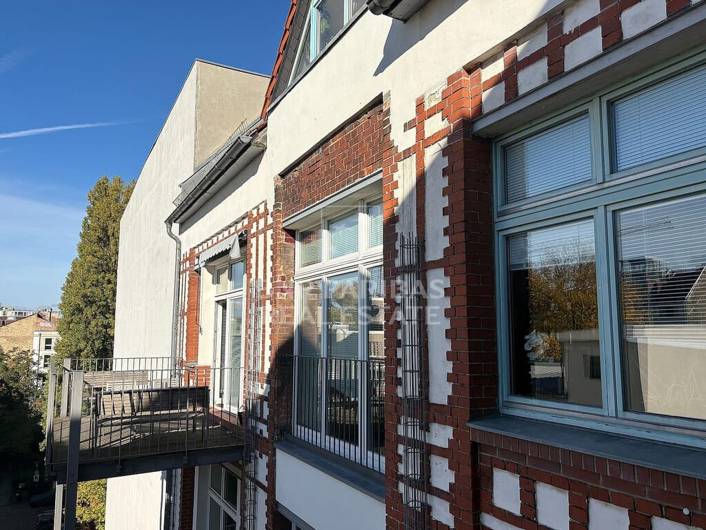 Blick zum Balkon