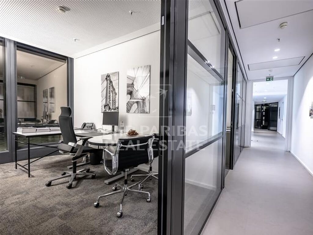 4. OG Bürofläche
