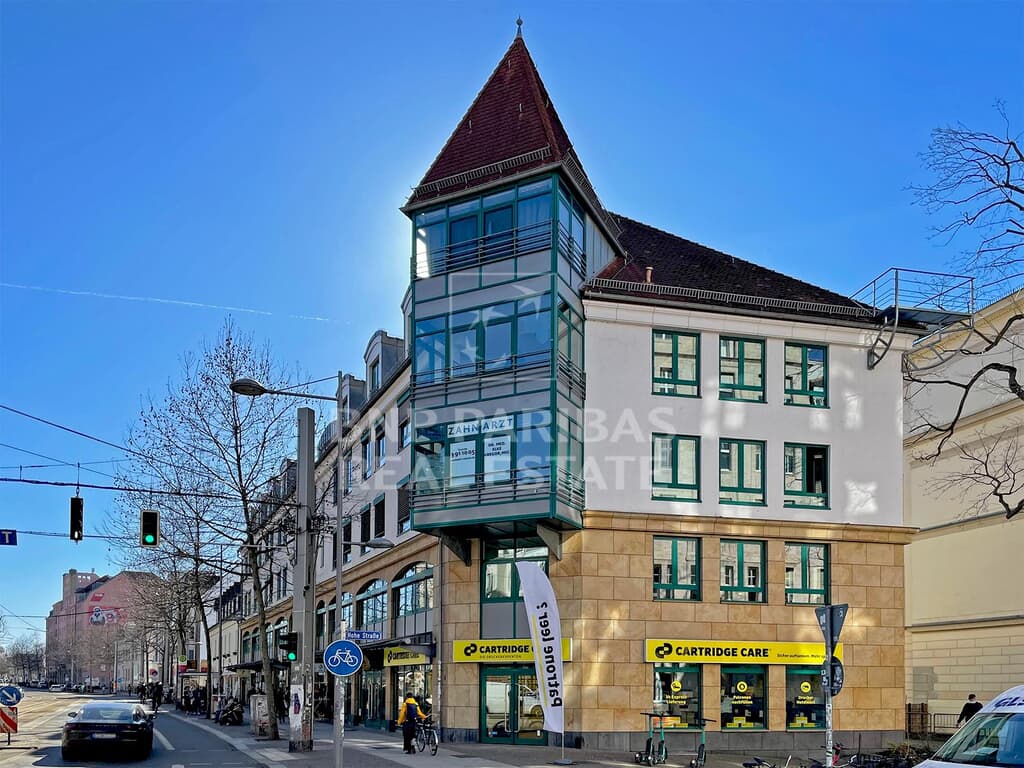 Einladende, helle Büroräume mit ÖPNV-Anbindung direkt vor der Tür!