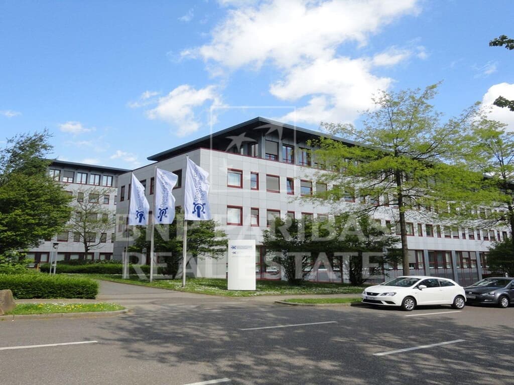 Beste Anbindung und ein großzügiges Stellplatzangebot - Ihre neuen Büros im Büropark Ruhrallee!