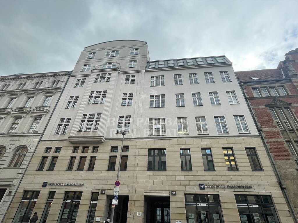 Top Büroflächen in Mitte nahe der Spree!