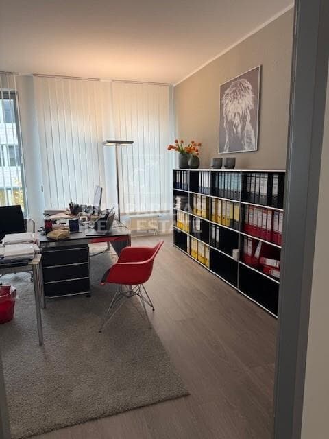 Büro 2