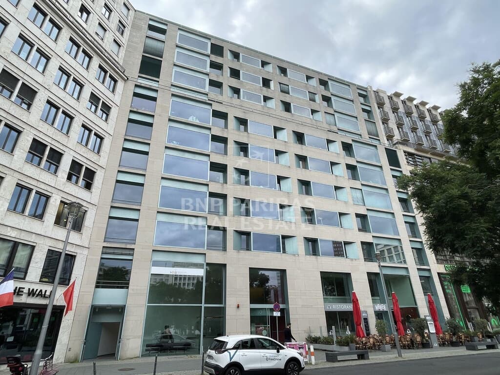 Tolles Office mit Blick auf den Leipziger Platz und Dachterrasse für alle Mieter!