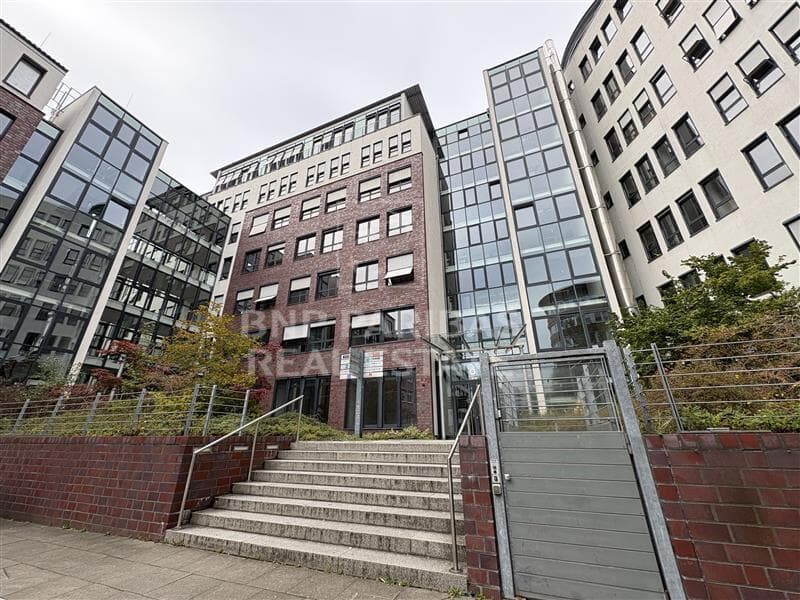Attraktive Bürofläche mit Dachterrasse!